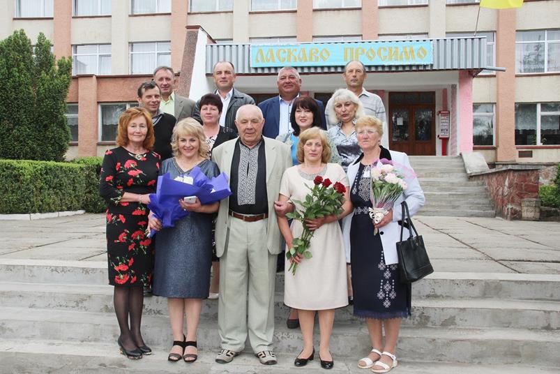 У Заліщицькому агроколеджі зустрілись  випускники минулих років (фото)