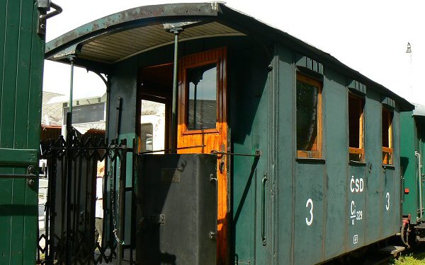 Укрзалізниця підвищує ціни на квитки: на скільки і коли