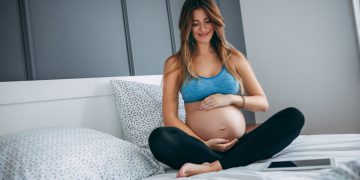 Як розпізнати позаматкову вагітність