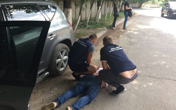 На Тернопільщині упіймали ще одного хабарника.