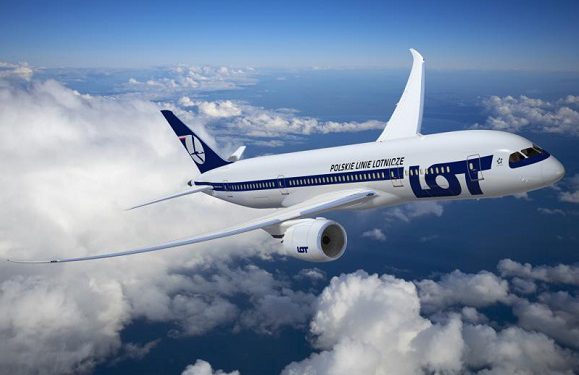 Найбільша польська авіакомпанія буде частіше літати з Харкова