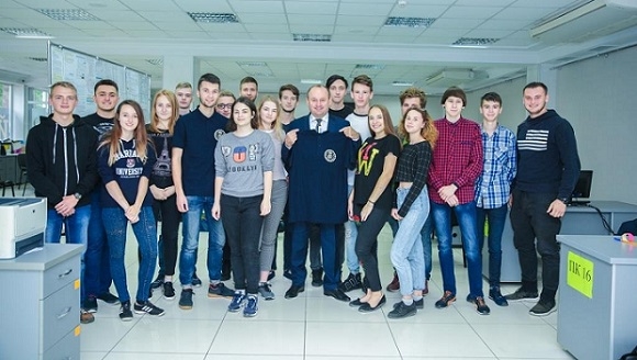 Тернопільський економічний відчинив двері для новобранців