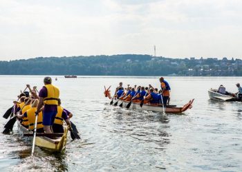  У Тернопільському економічному добре гребуть