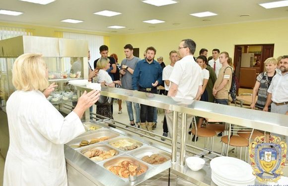 Студенти тернопільського медуніверситету тепер можуть поїсти