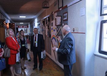 У Бережанах поговорили про свою гімназію