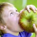 Що відбувається з організмом якщо з'їдати одне яблуко в день?