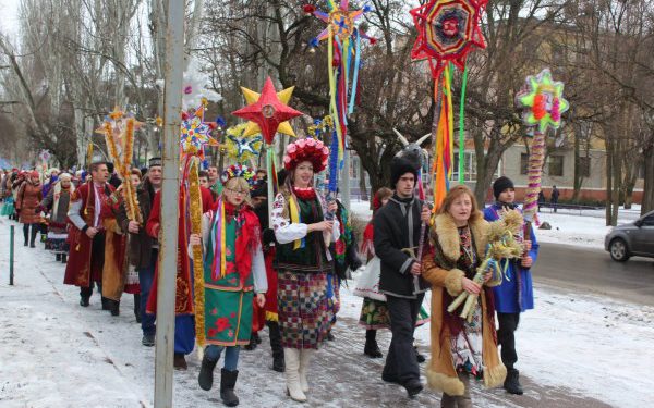Коли колядують, щедрують, засівають в Україні