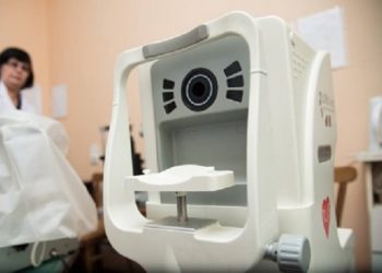 До обласної дитячої лікарні передали обладнання для дітей з вадами слуху