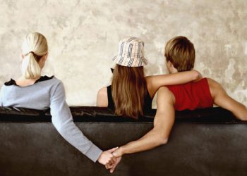 Хронічні зрадники: цих 6 пар за знаком Зодіаку все життя тягнутиме "наліво"