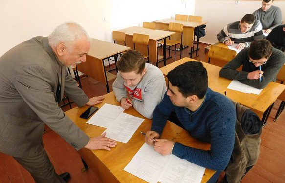 Борщівський агроколедж «трусили» професори зі Львова і Одеси