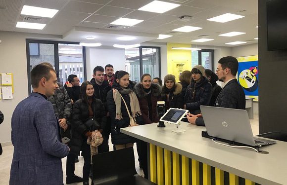 Студентів ТНЕУ бачили в банку