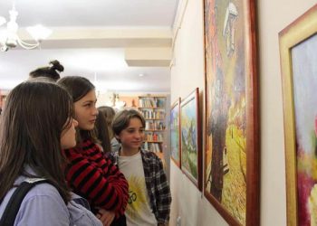 Молода тернопільська художниця Тетяна Колісник виставкує свої роботи