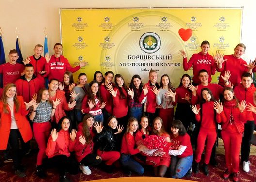 Студенти Борщівського агротехколеджу спочатку почервоніли, потім позеленіли , а потім…