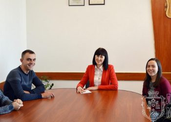 Лановецькій ОТГ два роки допомагатиме американка