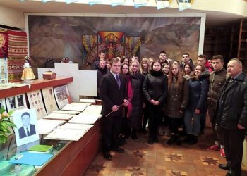 Студенти Заліщицького агроколеджу по знання пішли до музею