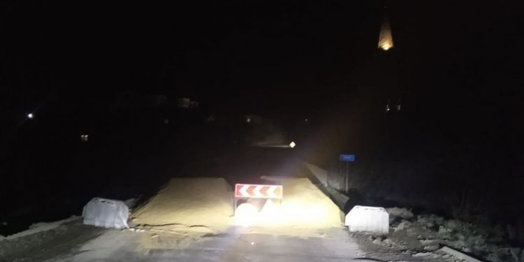 міст