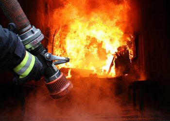 горів гараж