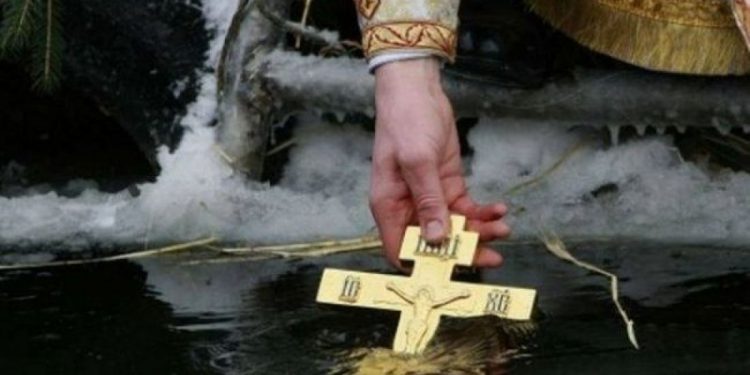 освячення води