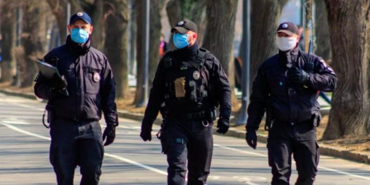 без документів