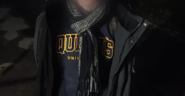 погрожував