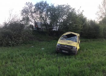 Мікроавтобус