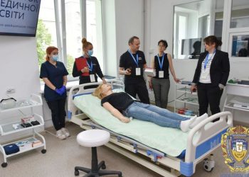 сімейні лікарі