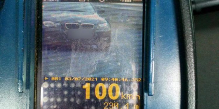 порушував правила