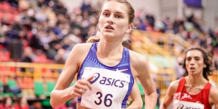 легкоатлетка