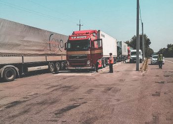 вантажівка