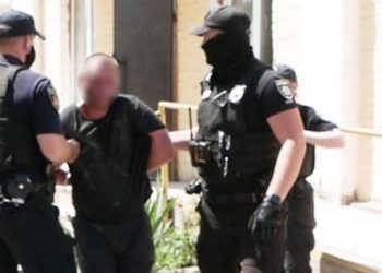 грозився вибухом