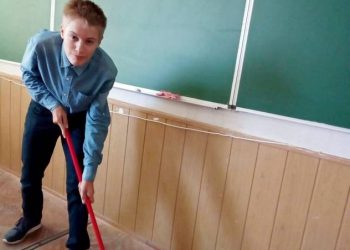 Які громади можуть втратити свої школи