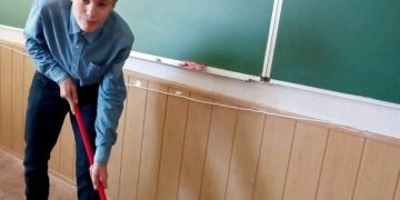 Які громади можуть втратити свої школи