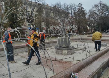 прикрашщають центр міста