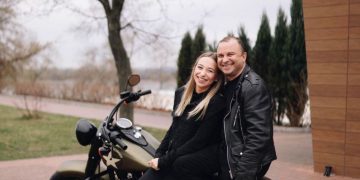 Дружина Павліка відповіла хейтерам через образи