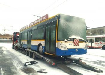 громадський транспорт