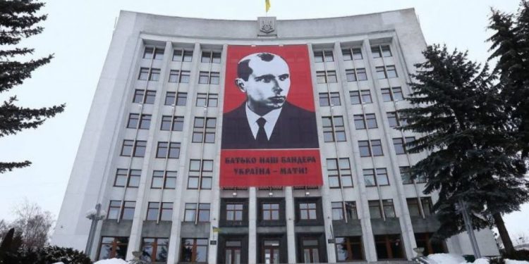 Вивісили на ОДА