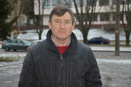 невакцинований