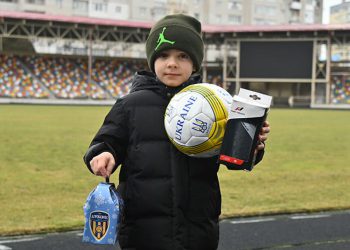 отримав подарунки