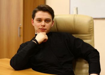 отримуватиме стипендію за успішність