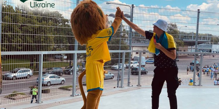 ТМ «Львівське» створила домашню атмосферу на матчах збірної України з футболу в Польщі