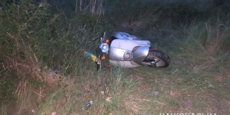 П’яний водій скутера намагався дати хабар поліцейським на Бучаччині