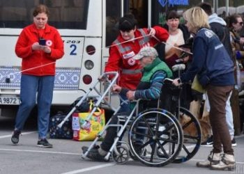 На Тернопільщину поїздом привезли хворих зі сходу України