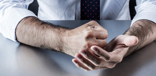 Тернополянка не витримала постійних знущань рідного сина та звернулася в поліцію