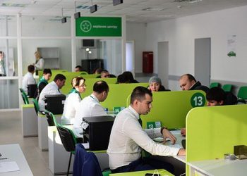 Сервісні центри МВС відновили онлайн-запис до електронної черги