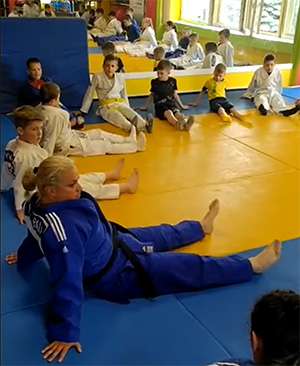 Уславлена тернопільська спортсменка провела відкрите тренування для дітей