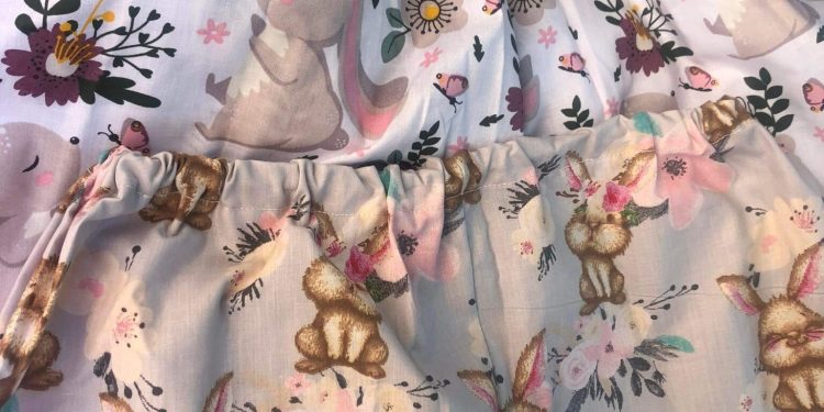 Тернополянки шиють дуже екстравагантну білизну для наших захисників