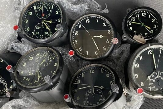 Авіаційні годинники до Польщі – житель Тернопільщини схибив