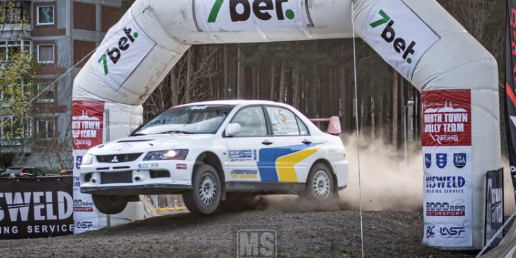 Водії ЗСУ підвищать фаховість під керівництвом майстрів автоспорту