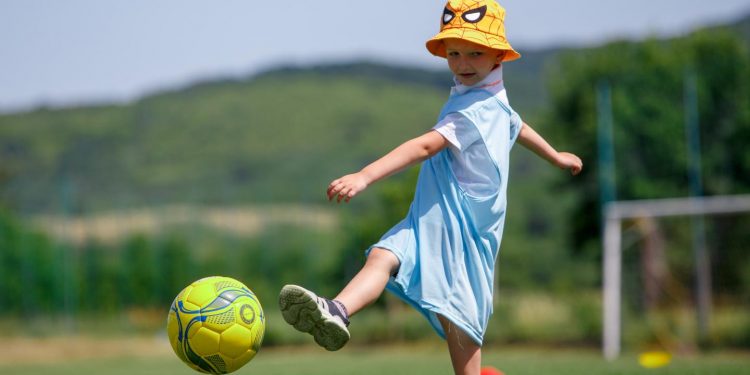 Футбол, безпека та нові друзі: діти знову вчаться радіти життю
