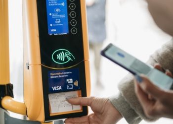 Тернополяни їздять “зайцем” навіть під час війни